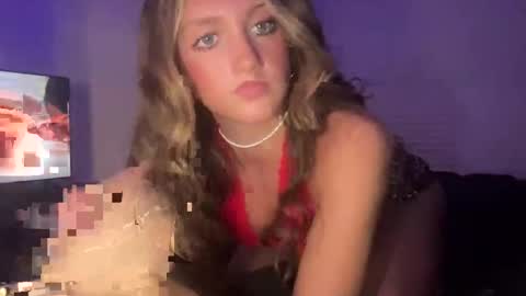 Snapshot of paisleyluvv chatting on 01.11.26 Paisley online show from 01.11.26