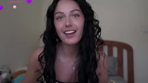 Snapshot of pakeha_princess chatting on 01.11.26 Holly online show from 01.11.26