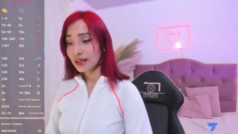 Snapshot of palmerfox_tay chatting on 09.17.25 palmerfox_tay online show from 09.17.25