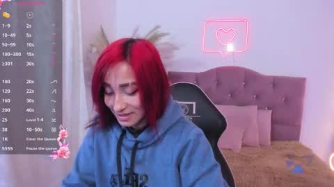 Snapshot of palmerfox_tay chatting on 10.09.25 palmerfox_tay online show from 10.09.25