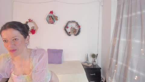 Snapshot of paloma_victory chatting on 12.21.24 Paloma online show from 12.21.24
