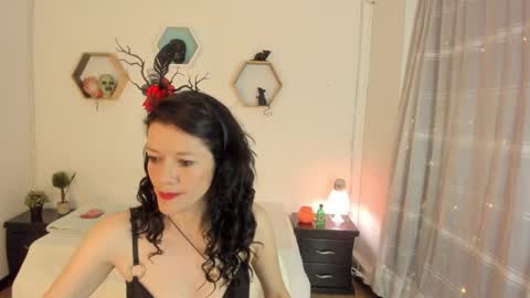 Paloma  online show from 10.30.25