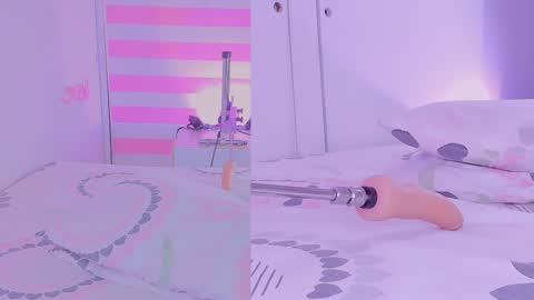 Snapshot of pamela_cm chatting on 02.10.25 .. online show from 02.10.25