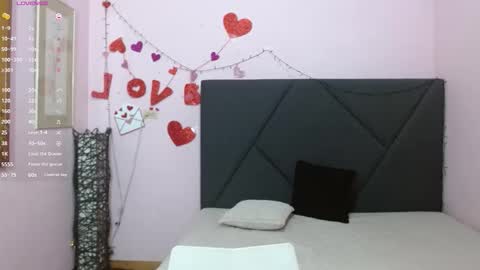Snapshot of pamela_echeverria chatting on 05.12.26 pamela_echeverria online show from 05.12.26