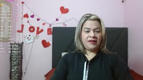 Snapshot of pamela_echeverria chatting on 05.20.26 pamela_echeverria online show from 05.20.26