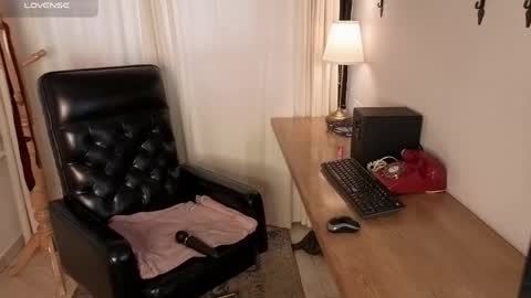 pamela_johnsonn online show from 04.27.26