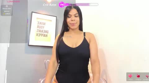 Snapshot of pamelaflores chatting on 11.19.25 Pamela online show from 11.19.25