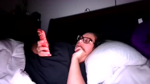 Snapshot of pamelonaa chatting on 10.27.25 PAMELONAA online show from 10.27.25