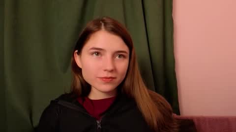 Snapshot of pamilarakestraw chatting on 10.05.25 daniella online show from 10.05.25
