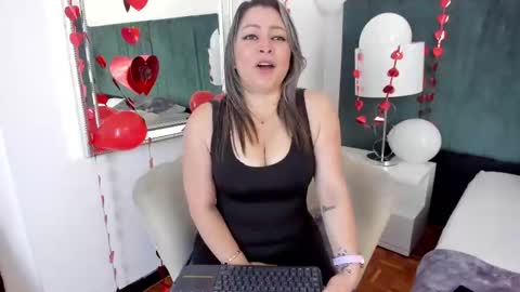 Snapshot of pandorabianchi_ chatting on 02.28.25 PANDORA online show from 02.28.25