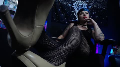       online show from 02.07.25