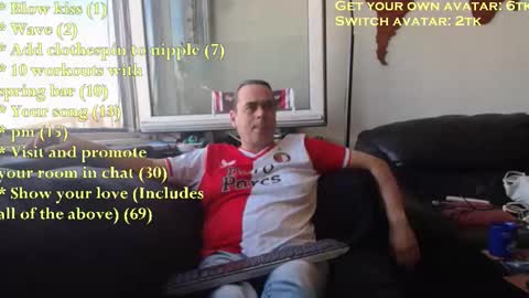 Snapshot of pannenkoekenkeizer chatting on 09.28.25 Chris online show from 09.28.25