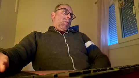 Snapshot of pansak1973 chatting on 02.16.25 pansak1973 online show from 02.16.25