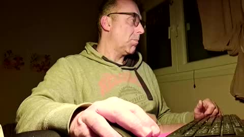 Snapshot of pansak1973 chatting on 02.23.25 pansak1973 online show from 02.23.25