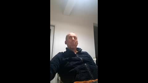 Snapshot of pansak1973 chatting on 12.15.25 pansak1973 online show from 12.15.25