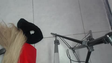 Snapshot of pantera_white chatting on 05.17.26 pantera_white online show from 05.17.26