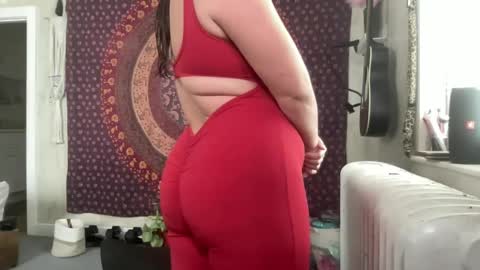 Snapshot of pantiesofthefae chatting on 02.12.25 Pantiesofthefae online show from 02.12.25