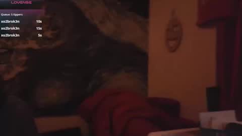 Snapshot of pantslesstraveler_plt chatting on 12.17.24 PantsLessTraveler online show from 12.17.24