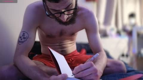 Snapshot of pantslesstraveler_plt chatting on 12.24.24 PantsLessTraveler online show from 12.24.24