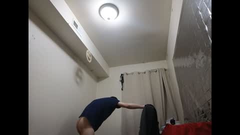 Snapshot of pantslesstraveler_plt chatting on 01.09.25 PantsLessTraveler online show from 01.09.25