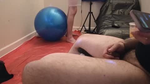 Snapshot of pantslesstraveler_plt chatting on 01.18.25 PantsLessTraveler online show from 01.18.25