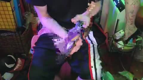 Snapshot of pantslesstraveler_plt chatting on 01.30.25 PantsLessTraveler online show from 01.30.25