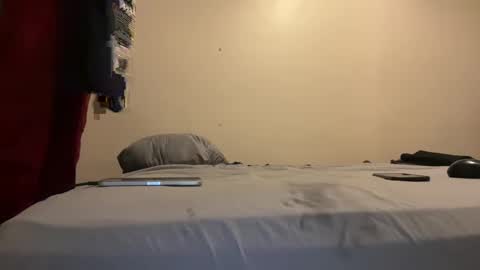 Snapshot of pantslesstraveler_plt chatting on 10.22.25 PantsLessTraveler online show from 10.22.25