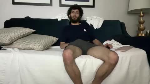 Snapshot of pantslesstraveler_plt chatting on 10.28.25 PantsLessTraveler online show from 10.28.25