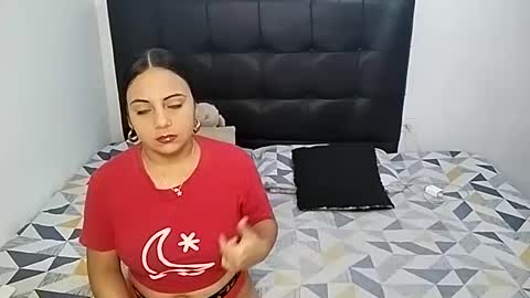 Paola 23 and Andres 25 online show from 02.24.25