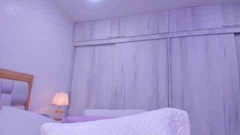 Paola  online show from 02.11.25