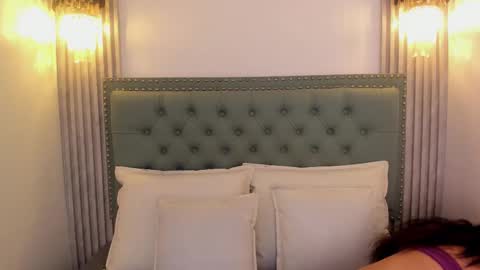 Snapshot of paolab_g chatting on 03.10.25 online show from 03.10.25