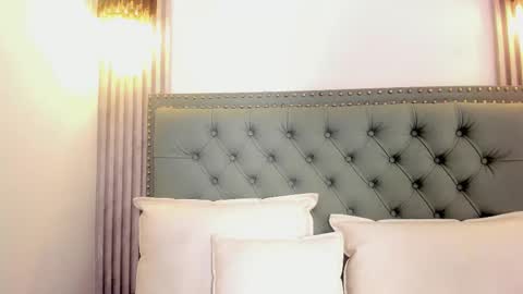 Snapshot of paolab_g chatting on 03.12.25 online show from 03.12.25