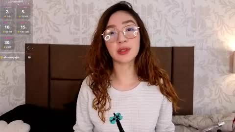 paolagh_ online show from 04.25.26