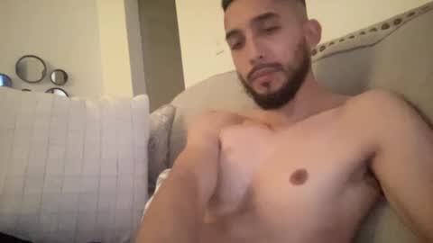 Snapshot of papicubano_guapo23cm chatting on 12.07.24 papicubano_guapo23cm online show from 12.07.24