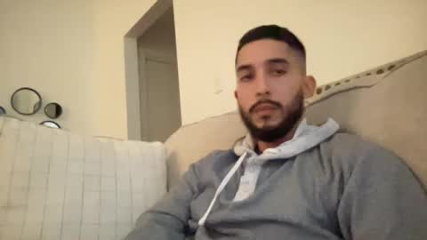 Snapshot of papicubano_guapo23cm chatting on 12.31.24 papicubano_guapo23cm online show from 12.31.24