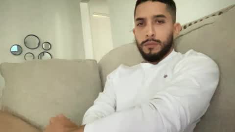 Snapshot of papicubano_guapo23cm chatting on 01.18.25 papicubano_guapo23cm online show from 01.18.25