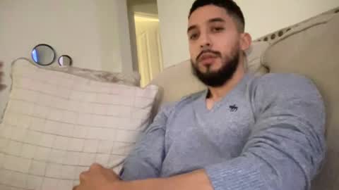 Snapshot of papicubano_guapo23cm chatting on 02.23.25 papicubano_guapo23cm online show from 02.23.25