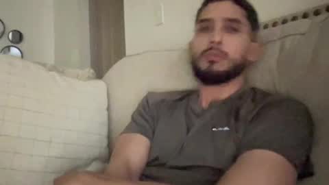 Snapshot of papicubano_guapo23cm chatting on 12.23.25 papicubano_guapo23cm online show from 12.23.25