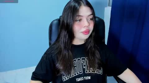 Snapshot of paradise_doll_s chatting on 05.17.26 Amy and my doll online show from 05.17.26
