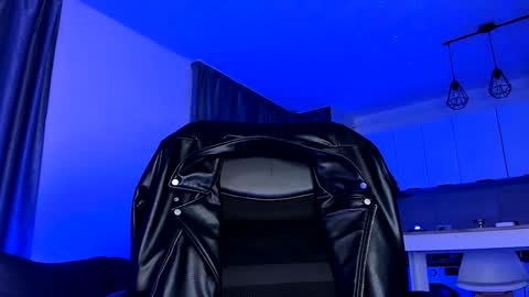 Paris online show from 12.06.24