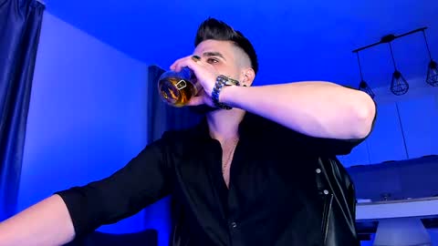 Paris online show from 12.15.24