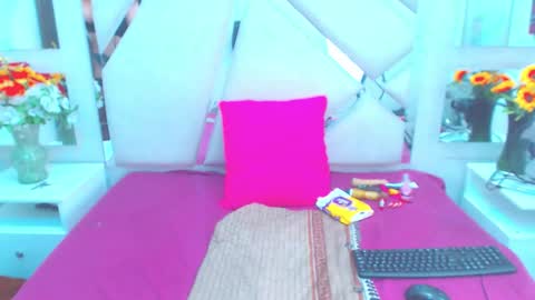 paris_squirtt online show from 01.31.26