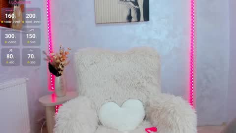 Paris online show from 04.03.26