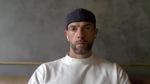 Snapshot of parisien75015 chatting on 01.15.26 Porn Actor 21cm Hetero online show from 01.15.26