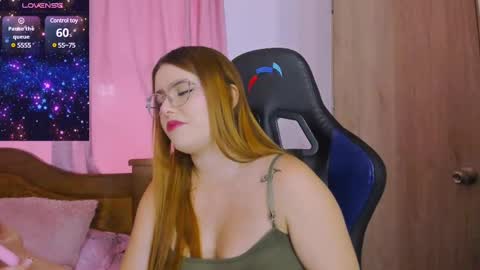 Snapshot of parisshayk chatting on 03.07.25 Paris online show from 03.07.25