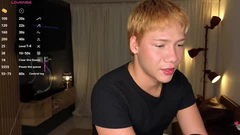 Snapshot of parisstone2 chatting on 10.15.25 connie online show from 10.15.25