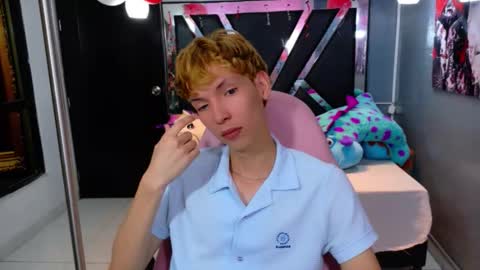 Snapshot of park_jimin1 chatting on 09.24.25 park_jimin1 online show from 09.24.25