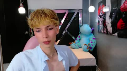 Snapshot of park_jimin1 chatting on 09.30.25 park_jimin1 online show from 09.30.25