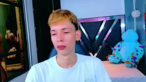 Snapshot of park_jimin1 chatting on 11.19.25 park_jimin1 online show from 11.19.25