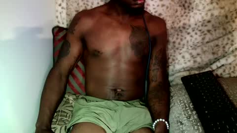 Snapshot of parlaytellio chatting on 12.01.24 Parlay Tellio online show from 12.01.24